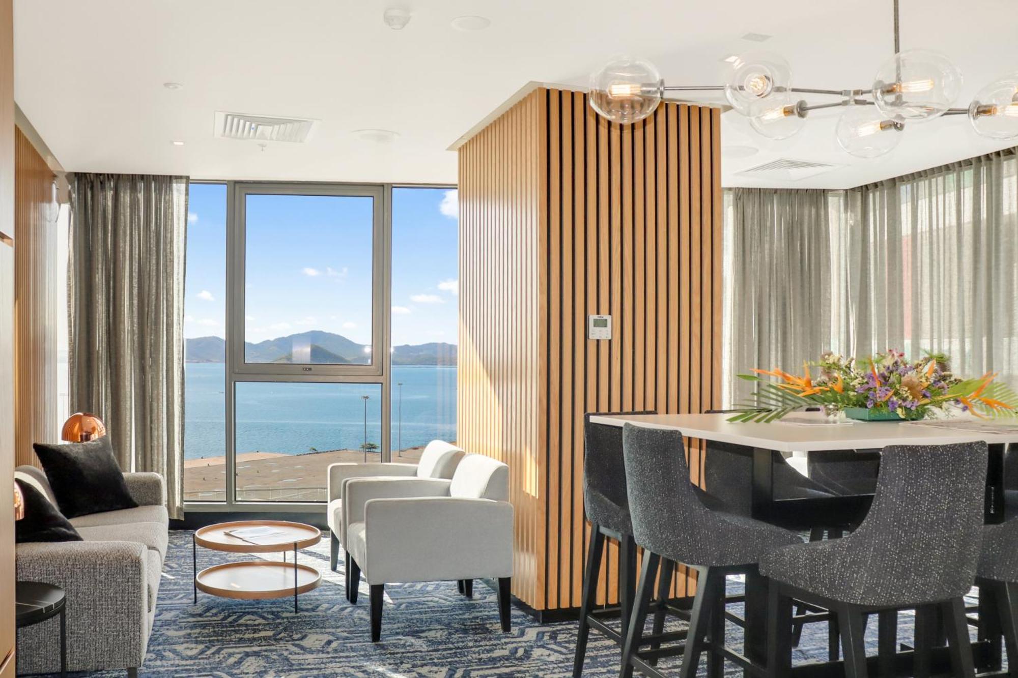 Crowne Plaza Residences Port Moresby By Ihg Exterior photo